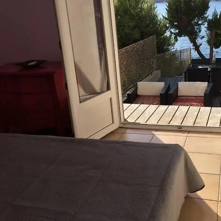 Les Pieds Dans L'eau Dom wakacyjny Sanary-sur-Mer
